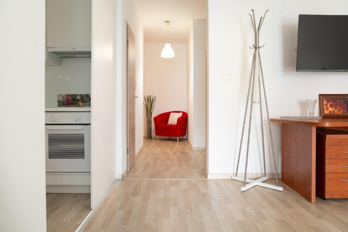 Great Tourist And Business Apartment Near Center Bratislava Exterior photo
