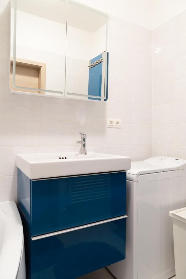 Great Tourist And Business Apartment Near Center Bratislava Exterior photo