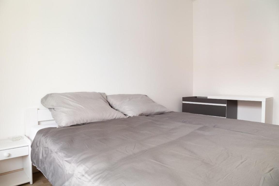 Great Tourist And Business Apartment Near Center Bratislava Exterior photo